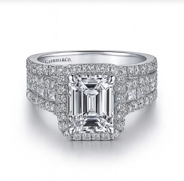 Grand Double Halo with Triple-Split Pavé Band